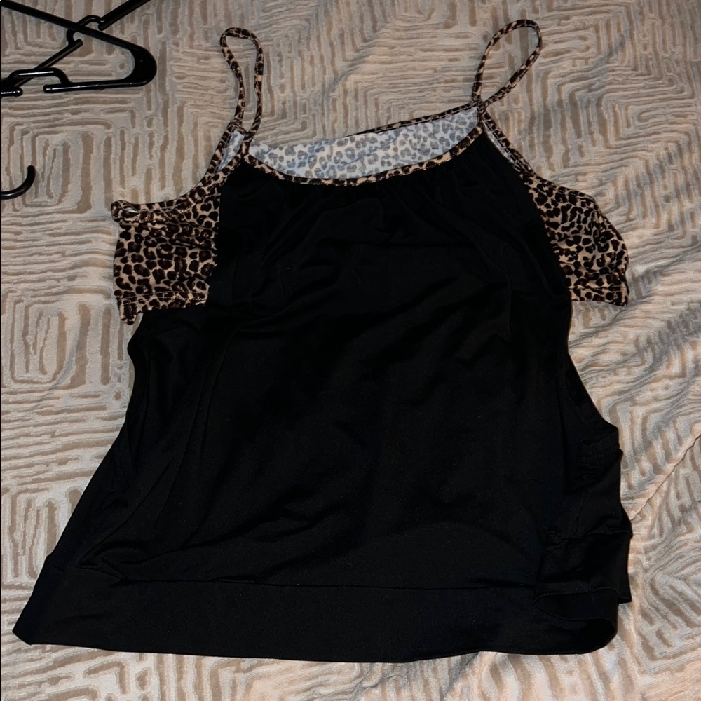 Black Women's Top  Leo print sports bra under black top size 2XL #567